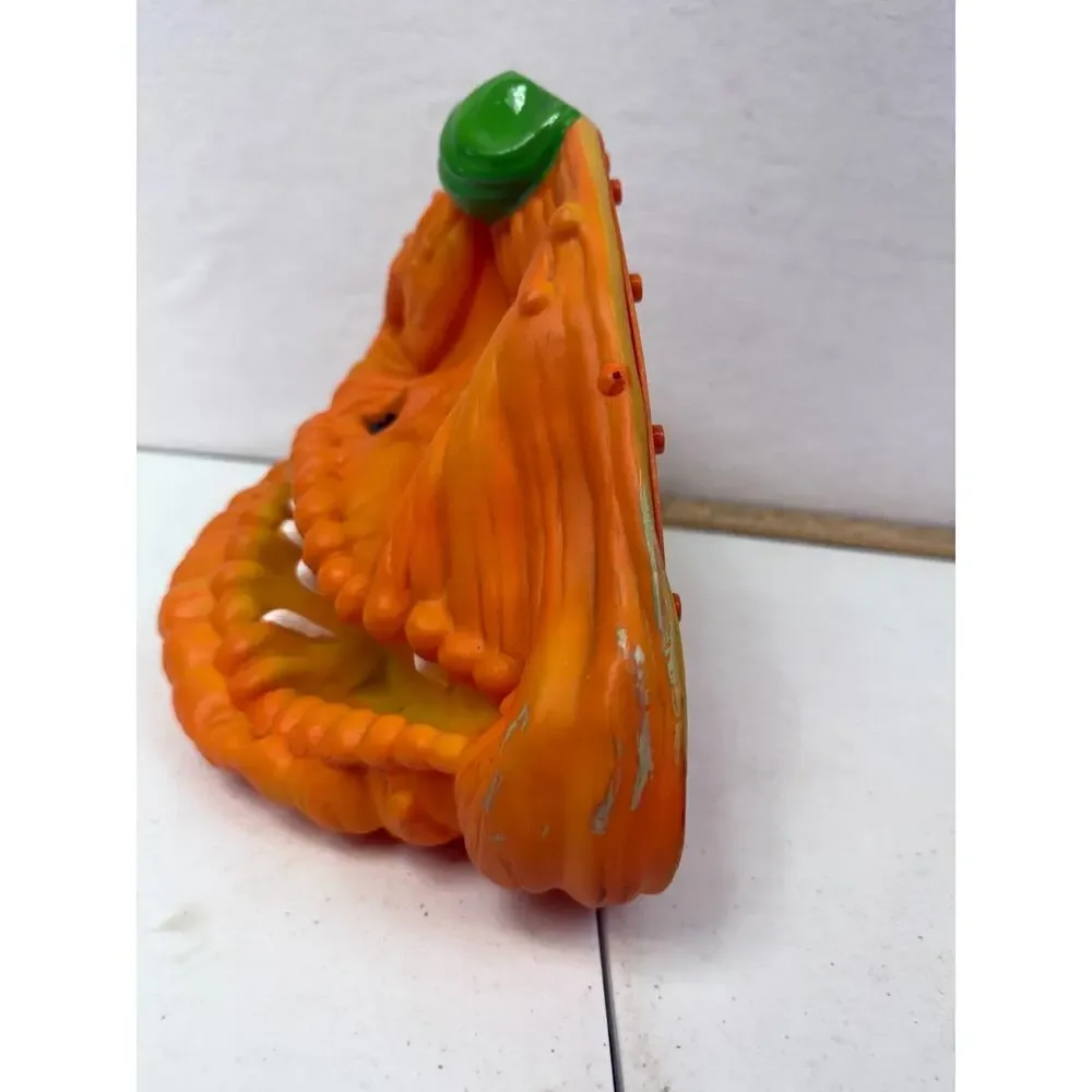 Smashed Rotten Talking Pumpkin “You Scare The Guts Out Of Me” 2000‎ Trendmaster